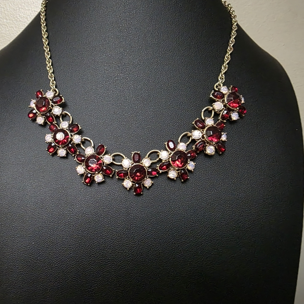 Ruby red and Pink Crystal necklace  floral design vintage vibe. Banana Republic